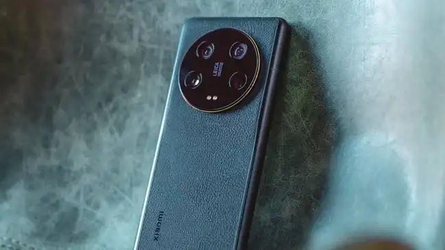 Xiaomi 14 Ultra prvi pogled: Male promjene dizajna, moćan hardver i sistem kamera