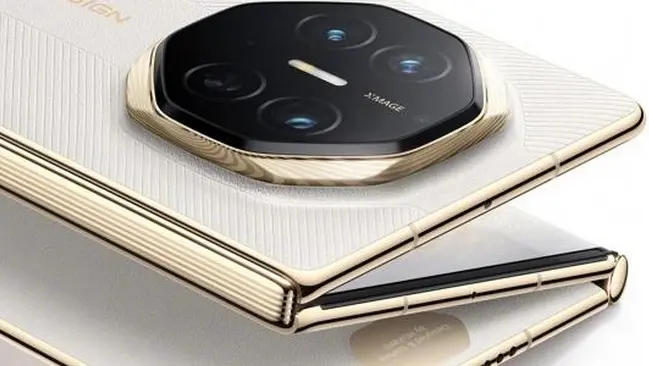 Huawei potvrđuje lansiranje Mate XTs telefona za 4. septembar